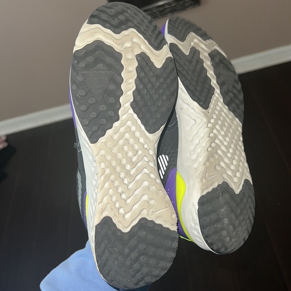 Nike sneakers - Picture 9 of 9